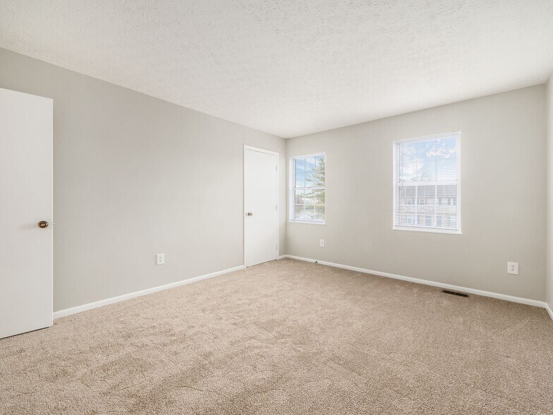 Building Photo - 7754 Deercrest Ct