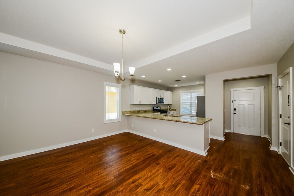 Building Photo - 11826 Forest Park Cir