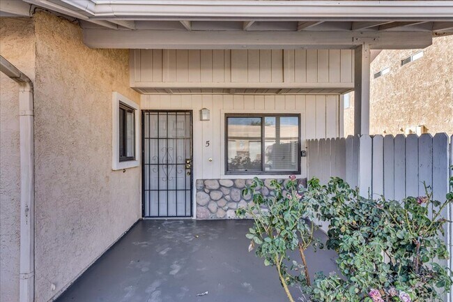 Primary Photo - Beautiful 2 BD | 2 Bath