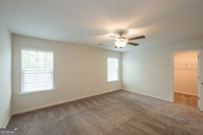 Building Photo - 1585 Villageside Ct