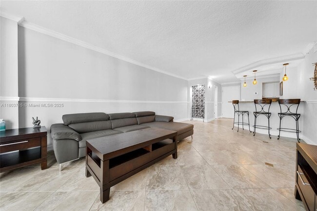 Building Photo - 6917 Collins Ave