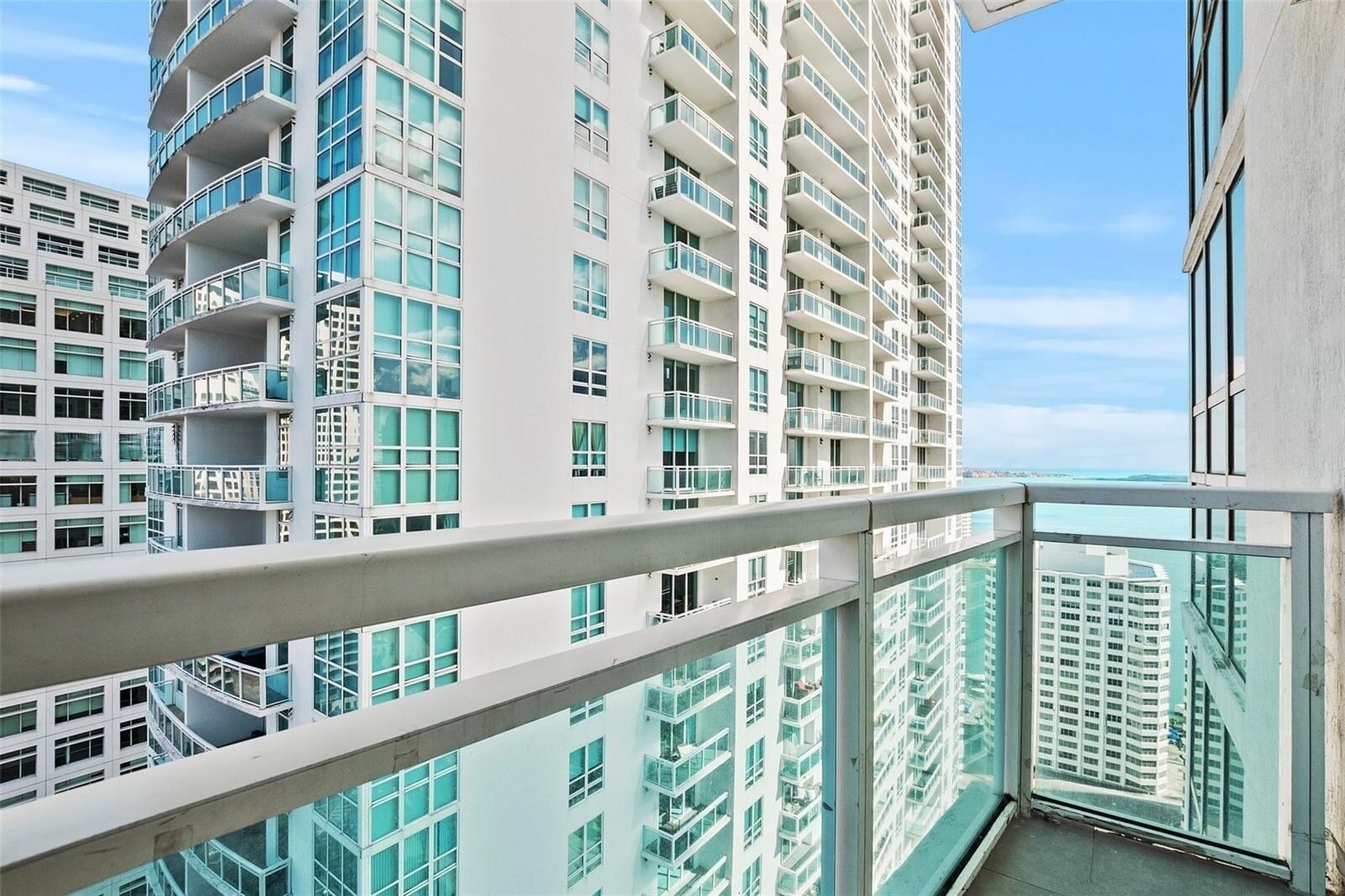 Building Photo - 951 Brickell Ave