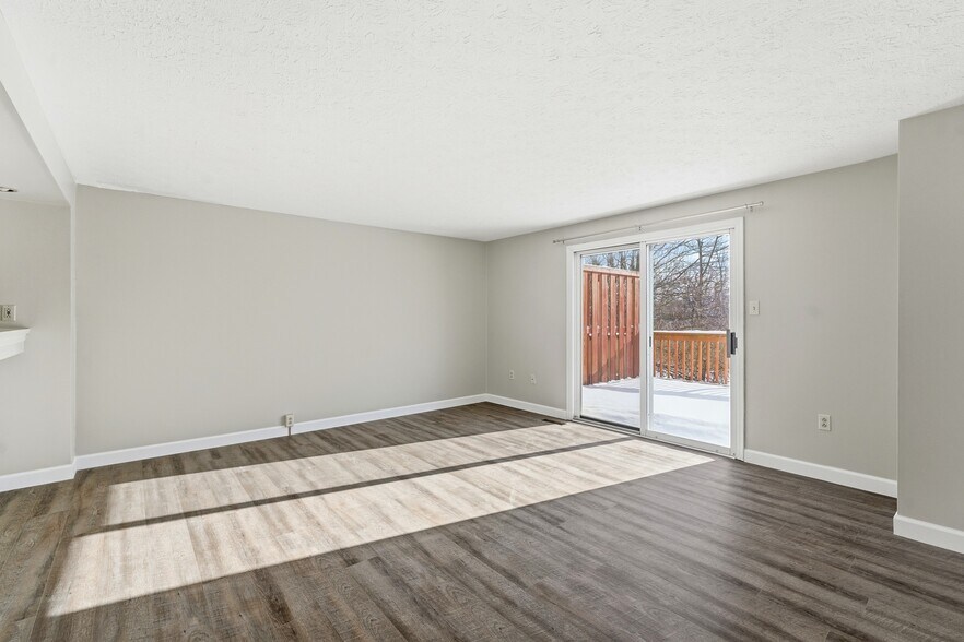 Building Photo - 217 Clearbrook Ct