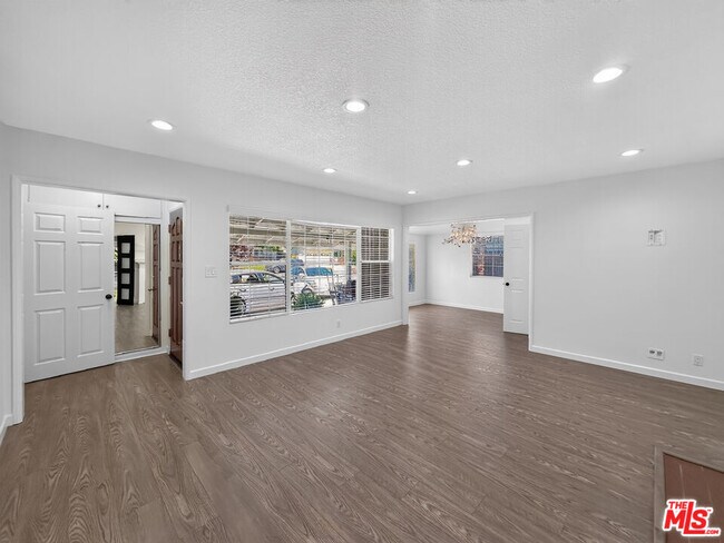 Building Photo - 16746 Tupper St
