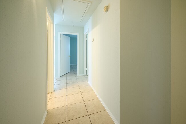 Building Photo - 5838 N Magazine Cir