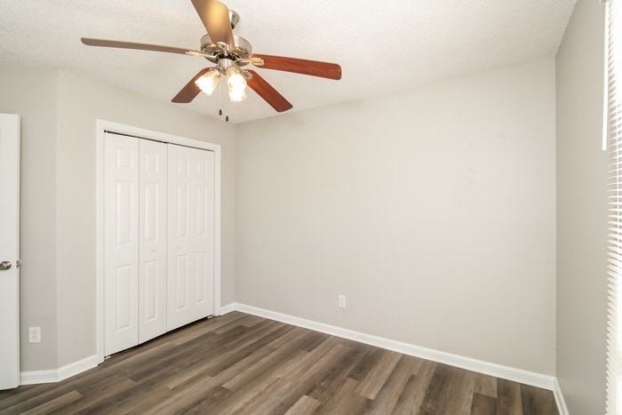 Building Photo - 17 Yorkton Ct