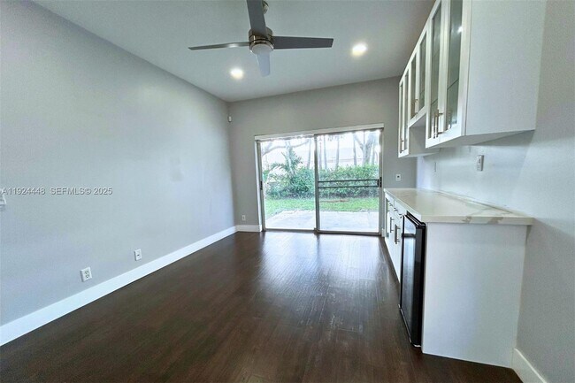 Building Photo - 6254 NW 38th Dr