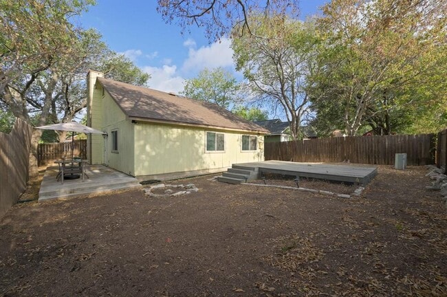 Building Photo - 12329 Limerick Ave