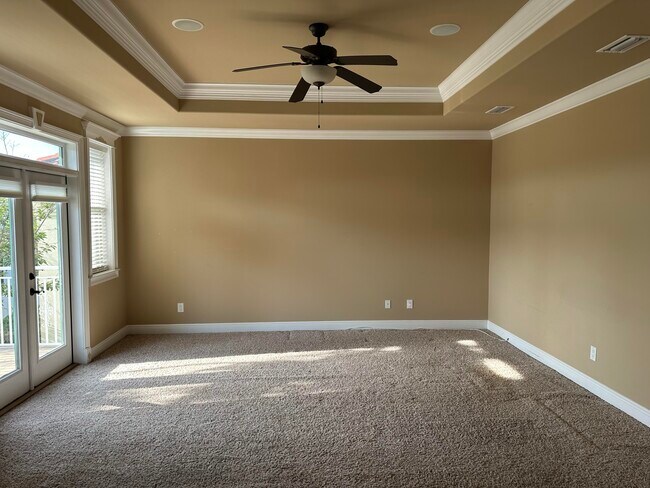 Building Photo - 231 Calusa Blvd
