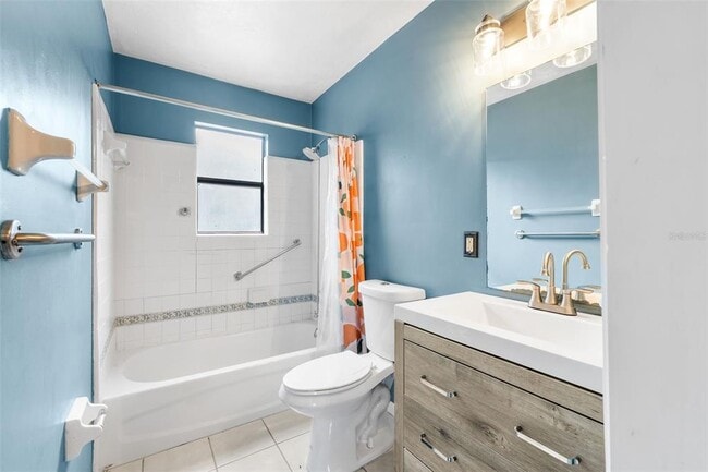 Building Photo - 2705 NW 47 Pl