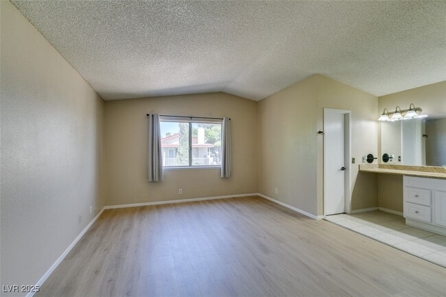 Building Photo - 5656 Maceta Ave