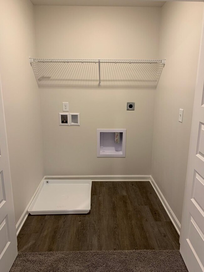 Building Photo - Now Pre-Leasing — Spacious 3 Bed, 2.5 Bath Home in Cullman!