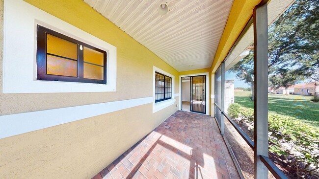 Building Photo - Charming 2Bed/ 2Bath in Poinciana Tuscany ...