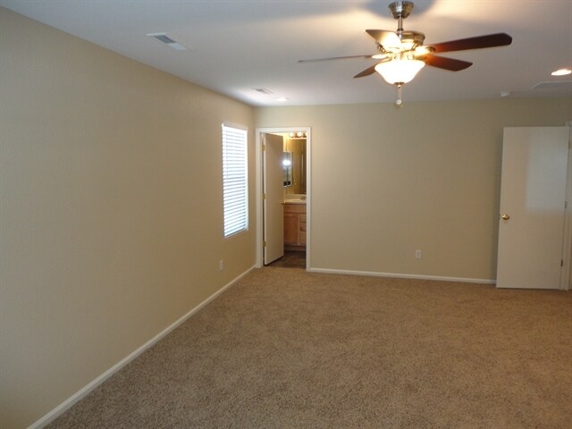 Building Photo - 201 Stagecoach Ln