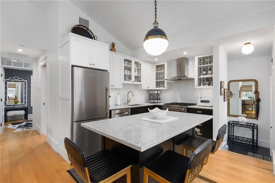 Building Photo - 11 Eustis Ave