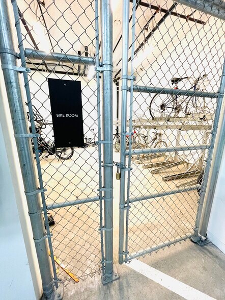 Bike Garage (Free Bike Space Included) - 230 7th St