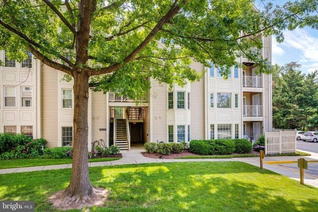 Building Photo - 12209 Fairfield House Dr