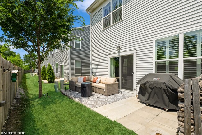 Building Photo - 2511 Geranium Way