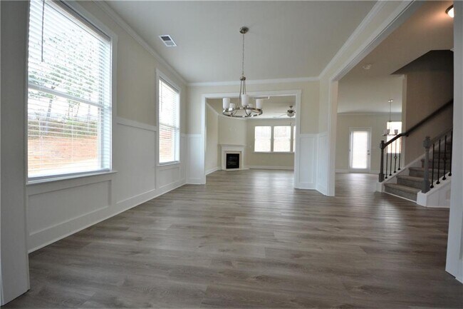 Building Photo - 68 Hellen Vly Dr