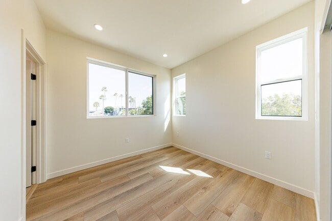 Building Photo - LUXURY in Prime Culver City