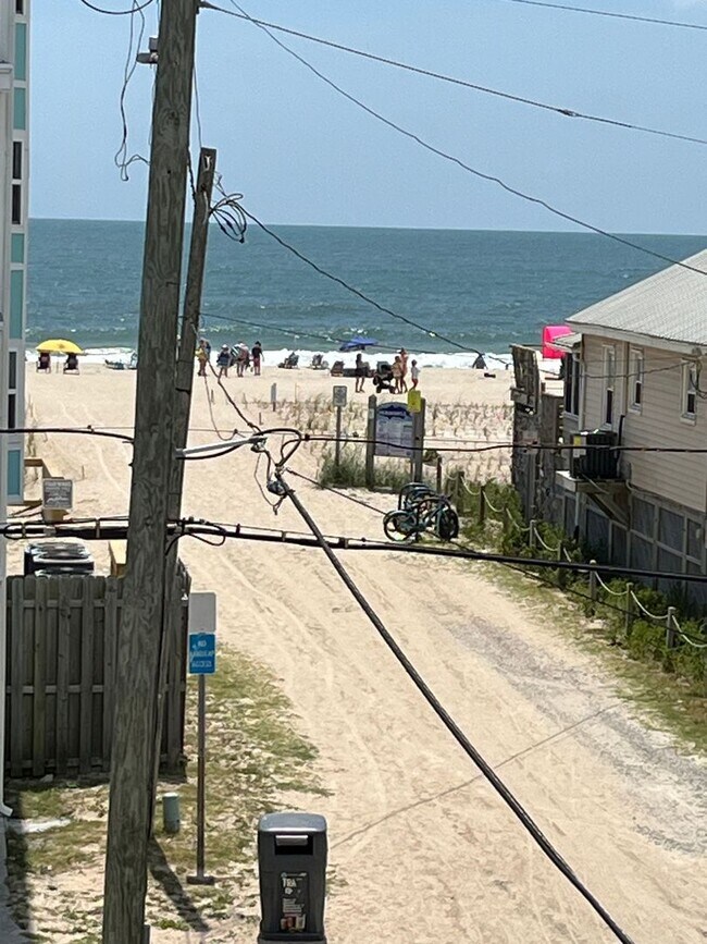 Building Photo - 1503 Carolina Beach Ave N