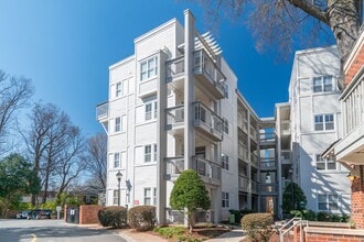 Building Photo - Conveniently Located Condo in Elizabeth Village!
