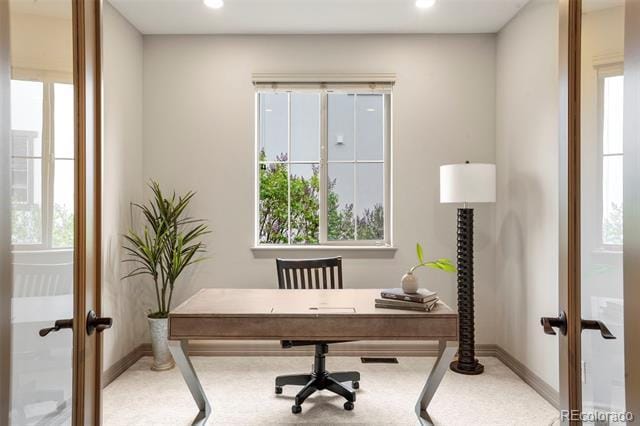 Building Photo - 15252 W Warren Dr