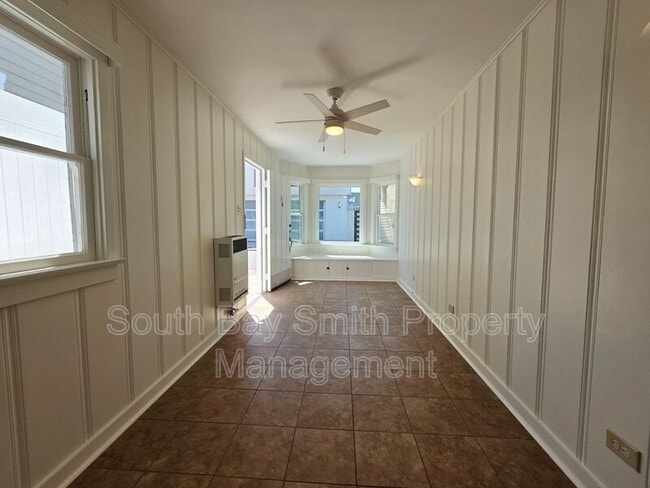 Building Photo - 57 7th Ct