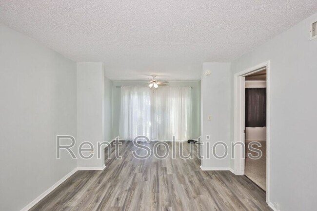 Building Photo - 801 83rd Ave N