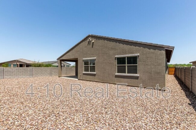 Building Photo - 35405 W Catalan St