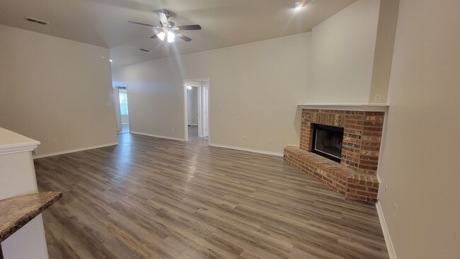 Building Photo - Spacious Four Bedroom Home in Frenship