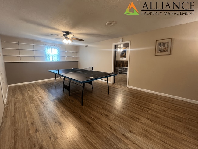 Building Photo - Beautiful Home with Easy Access to Ft. Riley!