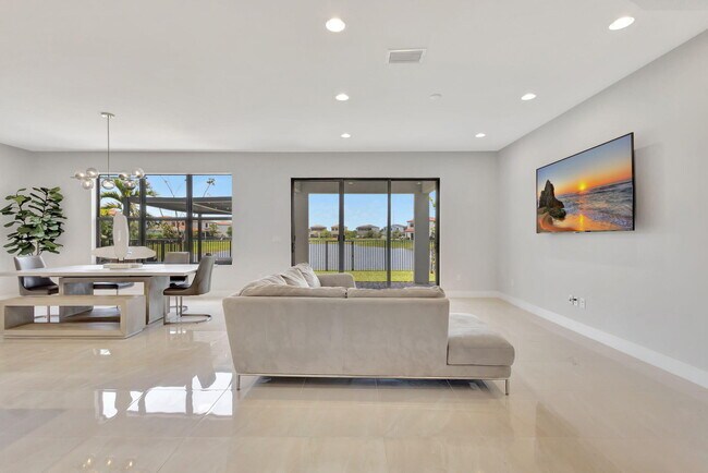 Building Photo - 16608 Cove Rd