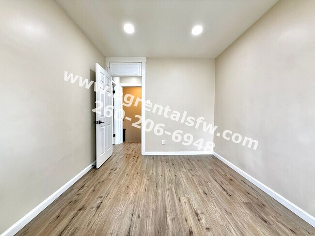 Building Photo - 1829 Broadway