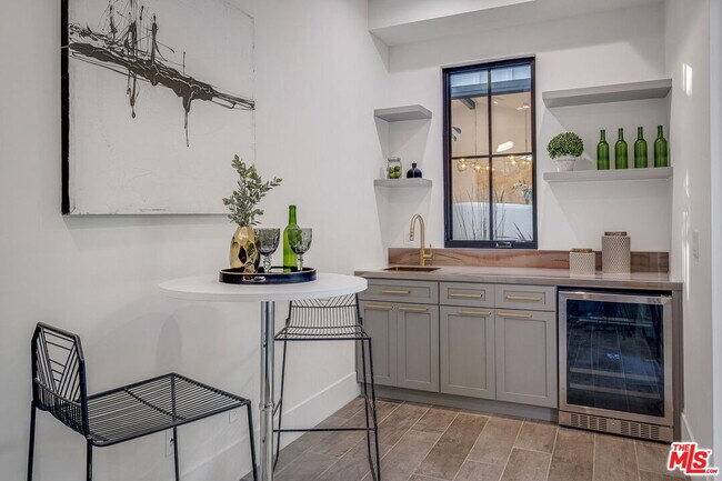 Building Photo - 12672 Stanwood Dr