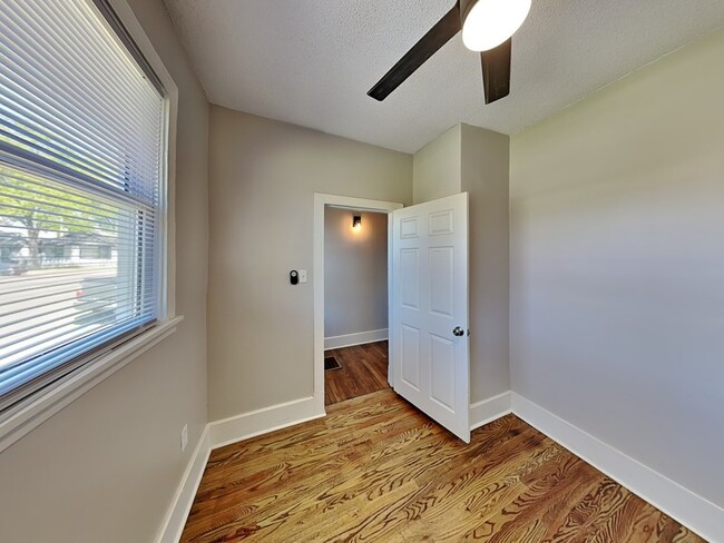 Building Photo - 815 N Watkins St