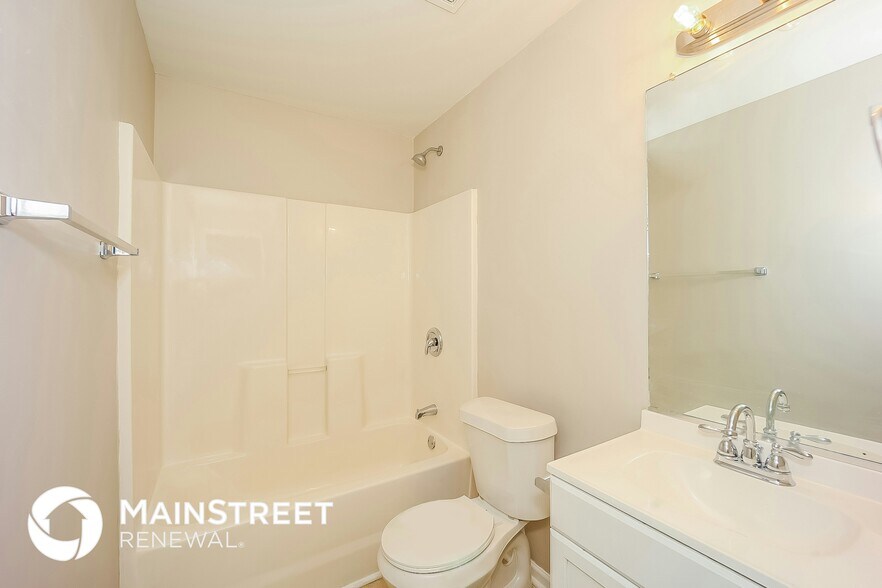 Building Photo - 64 Mineral Springs Ln