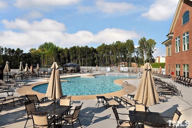 Building Photo - 2474 Hutch Ln