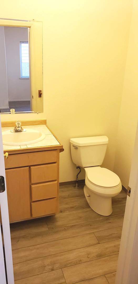 Building Photo - 616s41