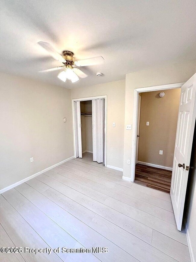 Building Photo - 1213 Lori Dr