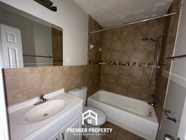 Building Photo - Beautiful 3BR/2BA Bartlett Home | 1,608 Sq Ft, Fireplace & Fenced Yard with Covered Patio
