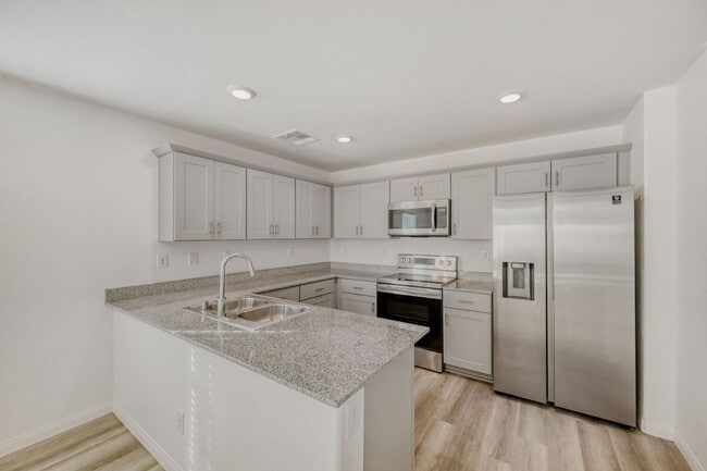 Building Photo - Stylish 3-Bed Modern Home Near St. Rose Pkwy + WiFi Included