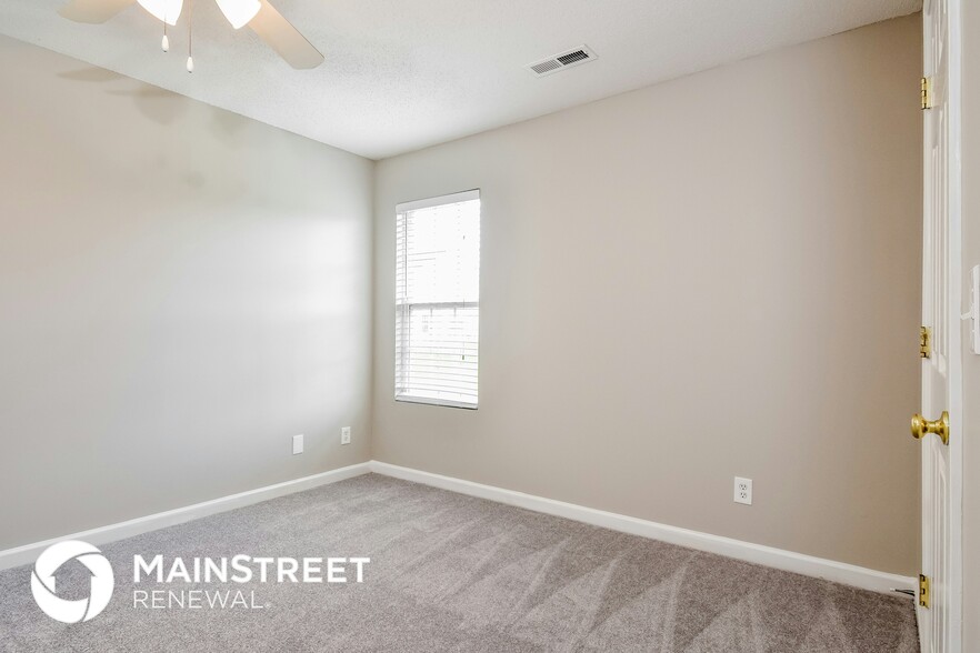 Building Photo - 1011 Quinlan Dr
