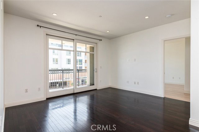 Building Photo - 268 Caruso Ave