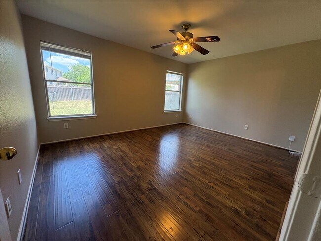 Building Photo - 1008 Stacia's Way