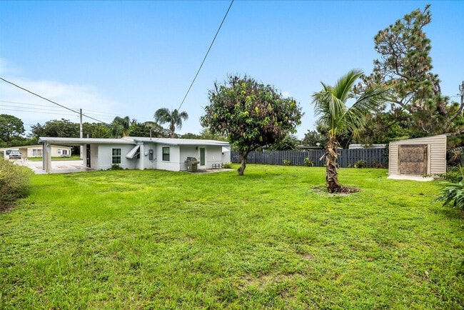 Building Photo - 128 SE Prima Vista Blvd