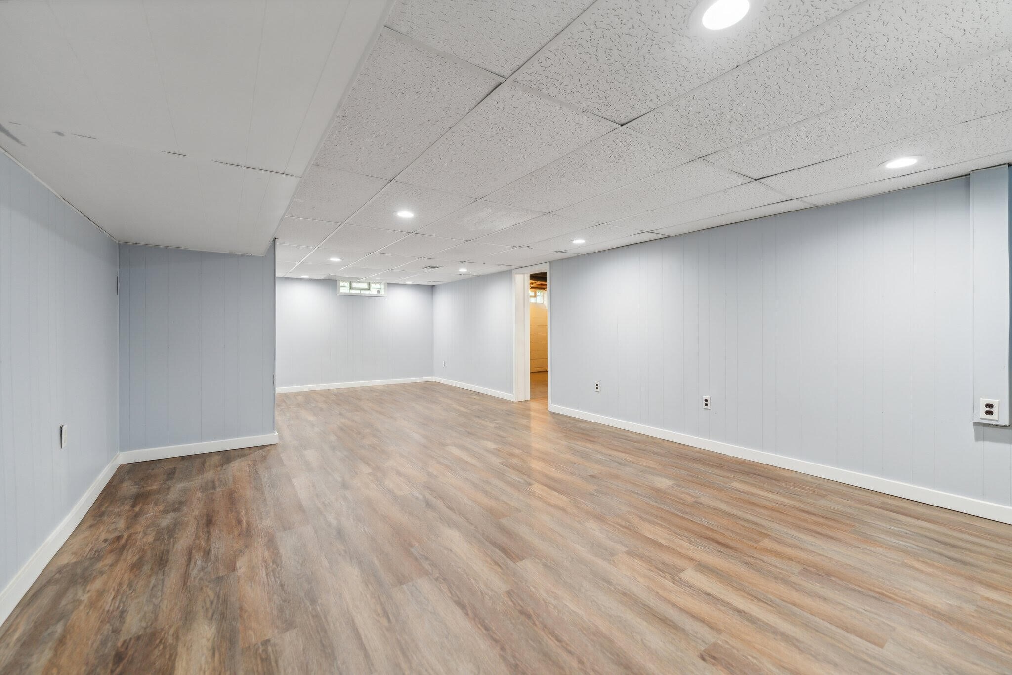 basement living area - 1639 Harwich Rd