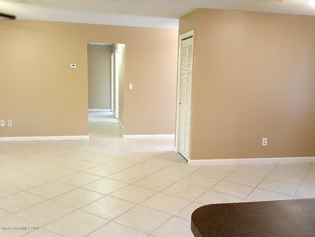 Building Photo - 145 Brandy Ln