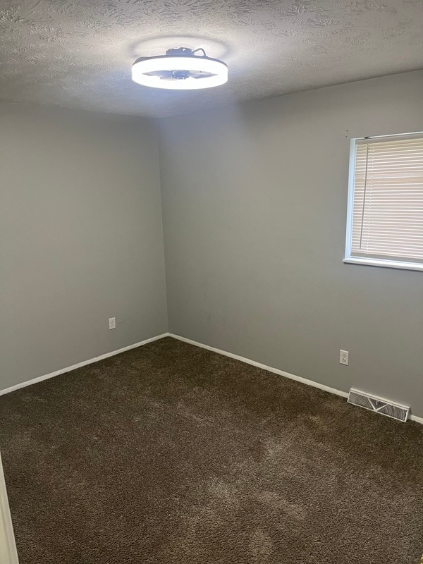 Building Photo - 536 Hyatt Ave