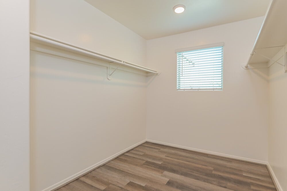 Building Photo - 6549 S Calle Diablo Dr